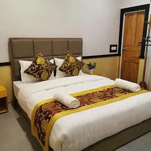 Bed & Breakfast Lotus Homestay At Delhi Airport